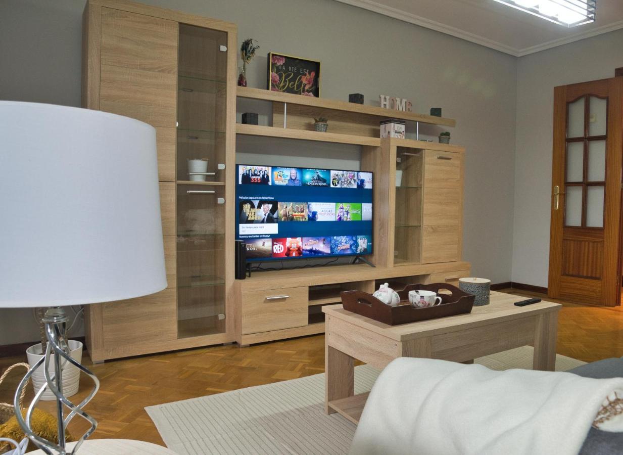La Villa De Lore, Piso Completo Apto 6 Personas Con Garaje Aviles Ngoại thất bức ảnh